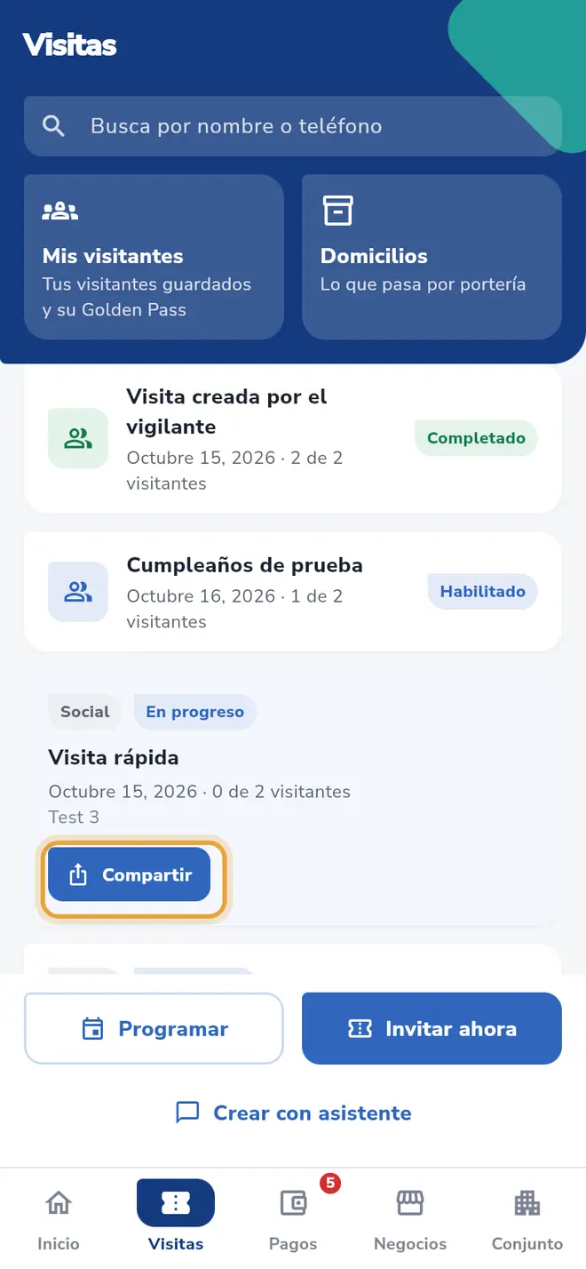 Pantalla Visitas: el botón Compartir dentro de la tarjeta de una visita en progreso está señalado.