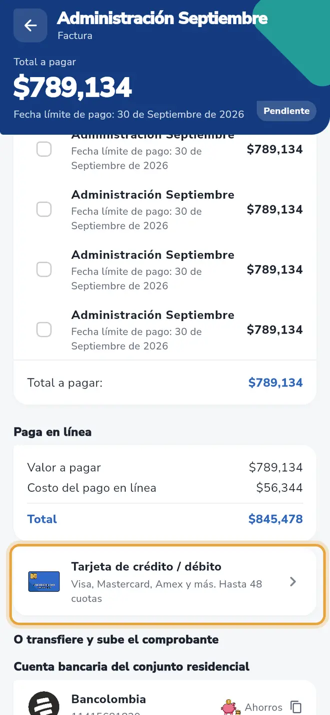 Detalle de la factura: la opción Tarjeta de crédito / débito está señalada