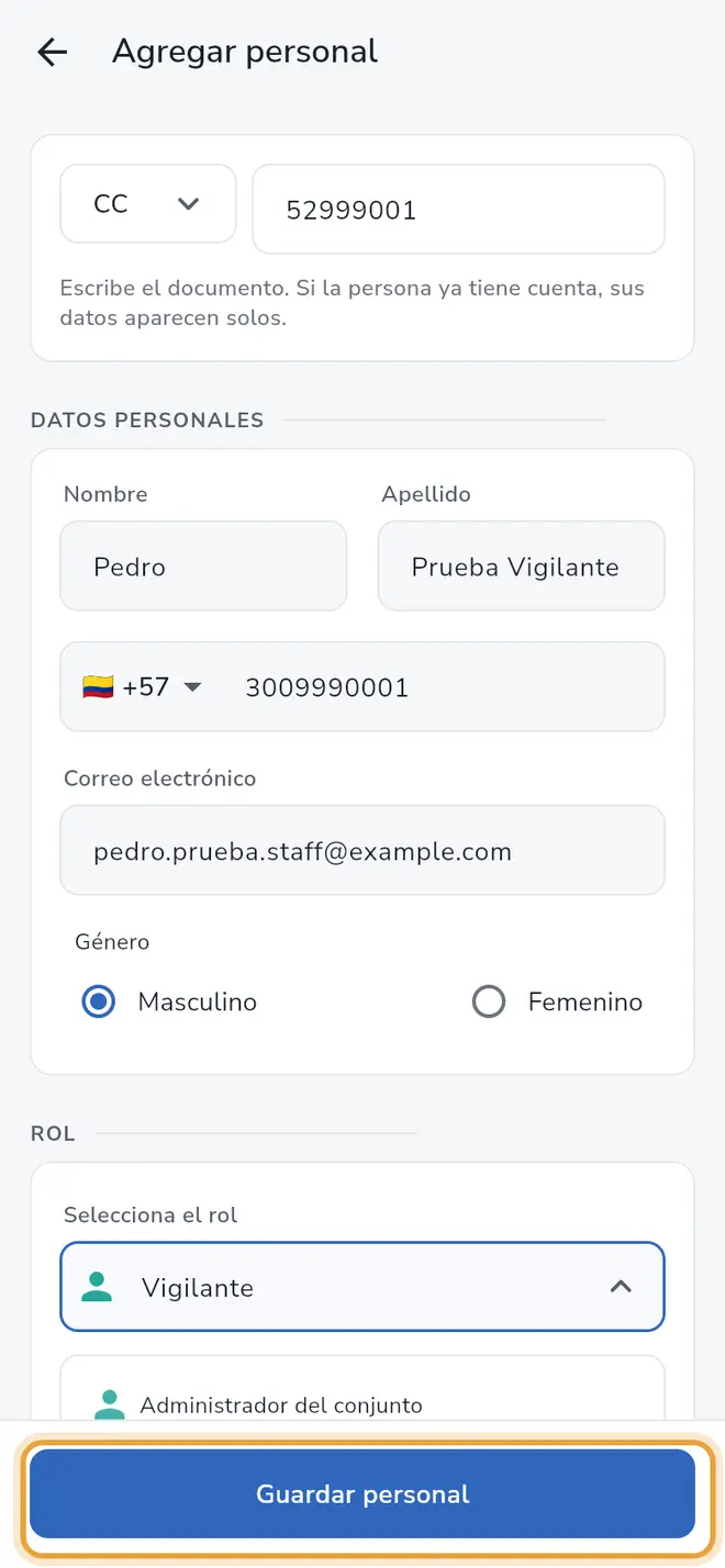 Pantalla Agregar personal: el botón Guardar personal está activo y señalado